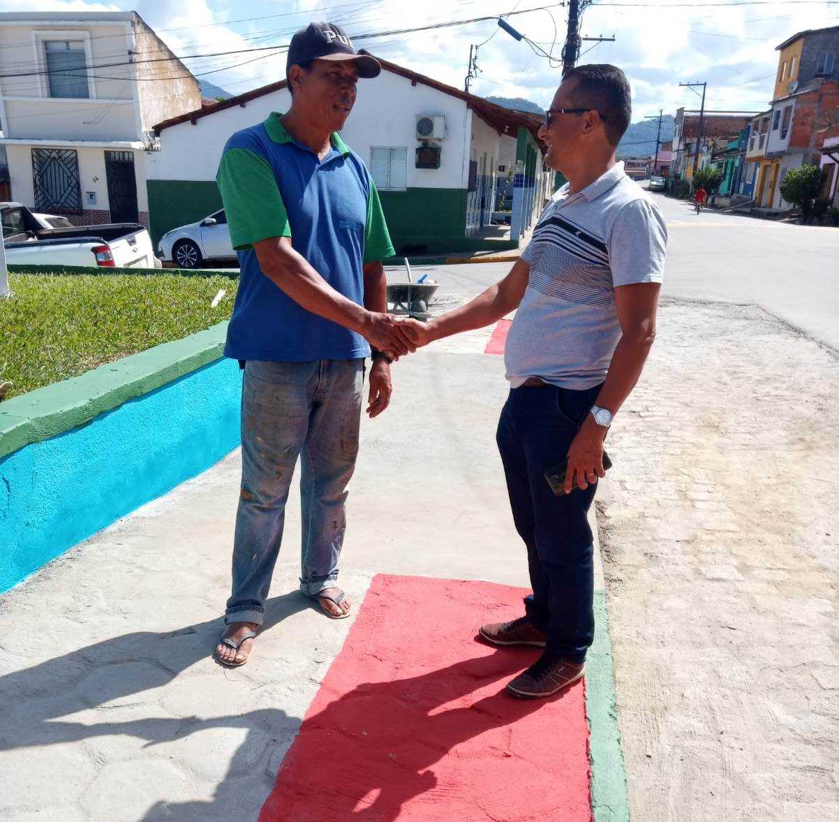 Camacã: Projeto Cidade Limpa é Mais Bonita revitaliza a Praça da Matriz em São João do Panelinha